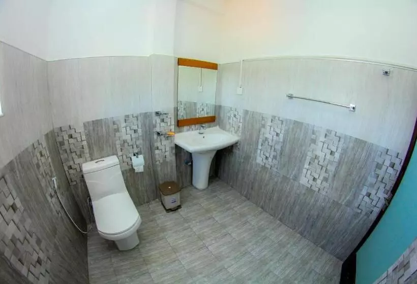 Aamiaismajoitus (B&B) Niwahana Transit City