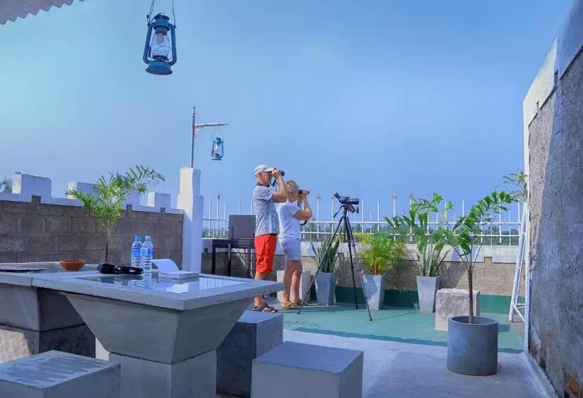 Aamiaismajoitus (B&B) Niwahana Transit City