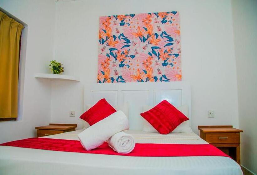 مبيت وإفطار Niwahana Transit City