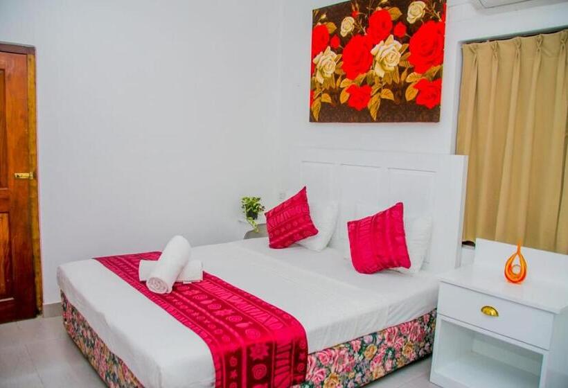 مبيت وإفطار Niwahana Transit City