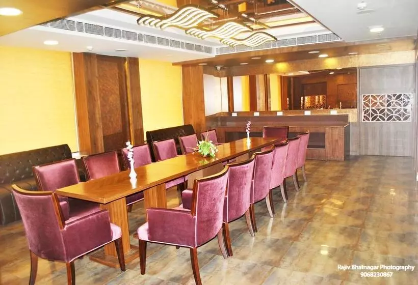 ホテル Broadway Inn