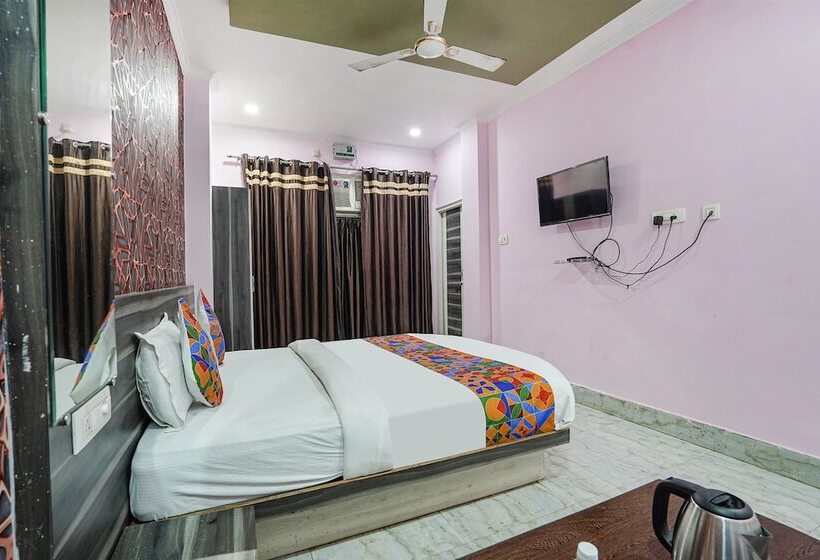 Fabhotel Deepak Palace