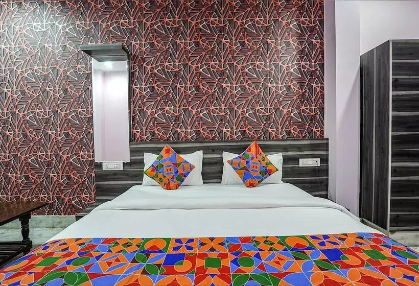 Fabhotel Deepak Palace