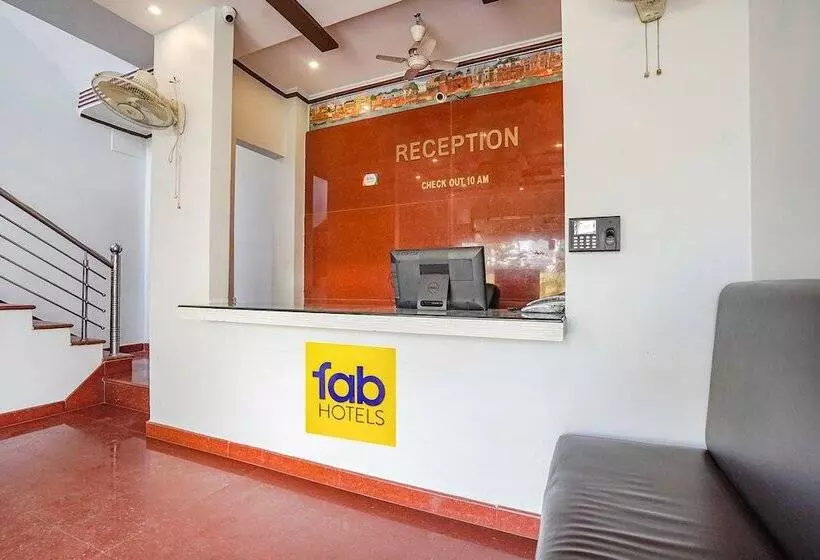 Fabhotel Deepak Palace