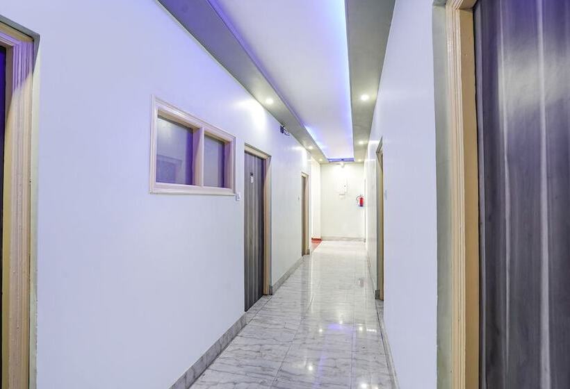 Fabhotel Deepak Palace