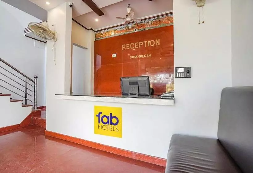 Fabhotel Deepak Palace
