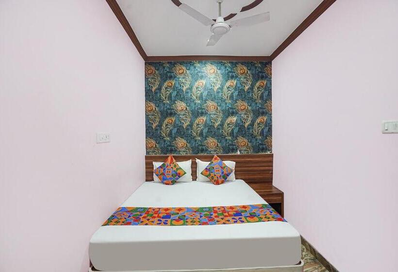 Fabhotel Deepak Palace