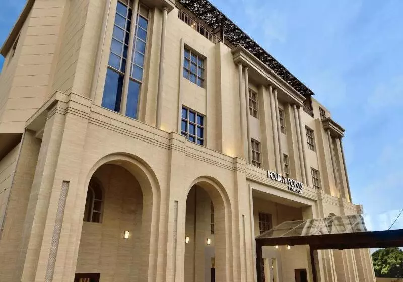 Hotelli Four Points By Sheraton Srinagar