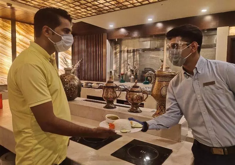 Hotelli Four Points By Sheraton Srinagar