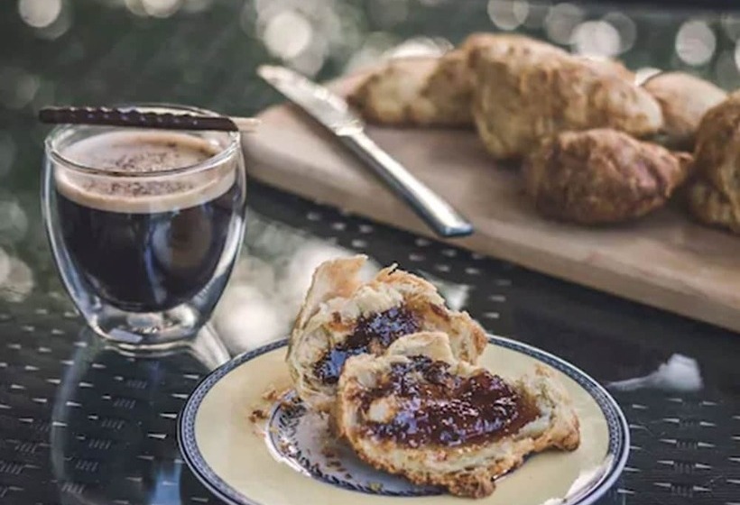 King S Hotel & Residences