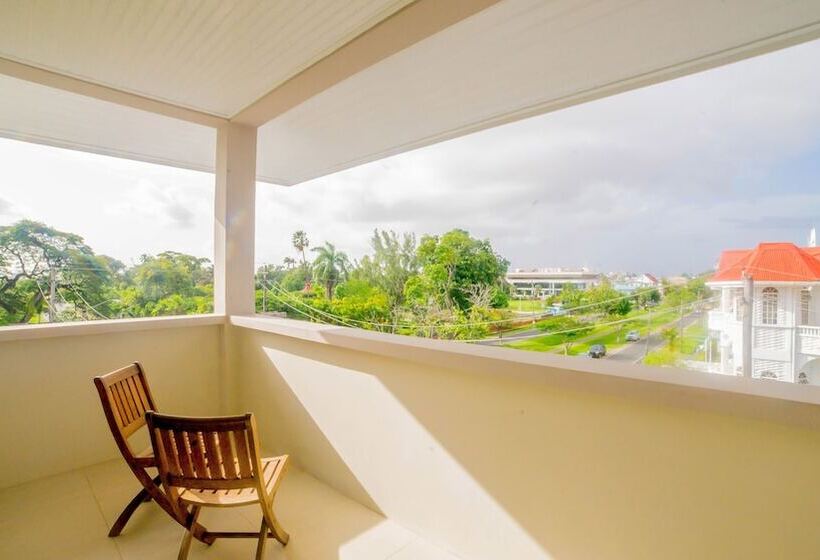 King S Hotel & Residences