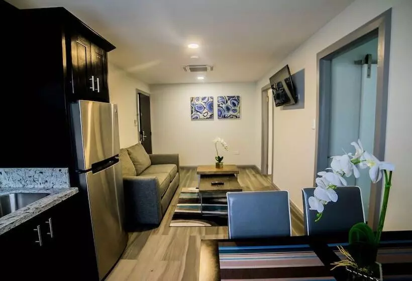 King S Hotel & Residences