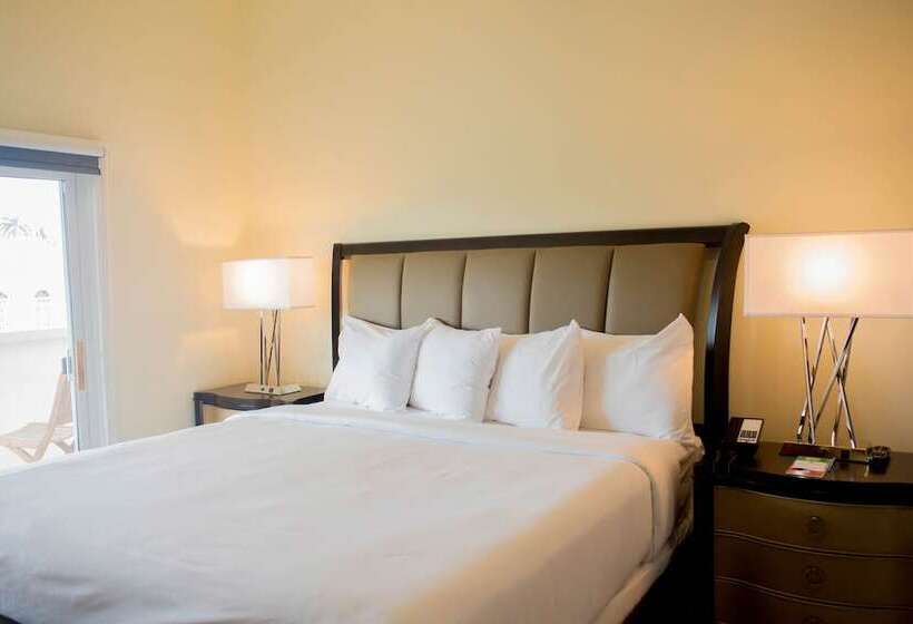 King S Hotel & Residences