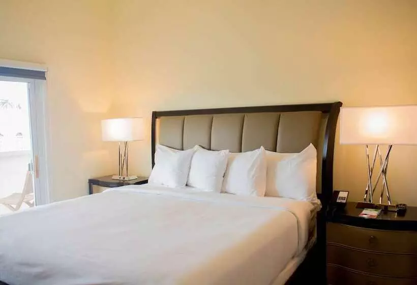 King S Hotel & Residences