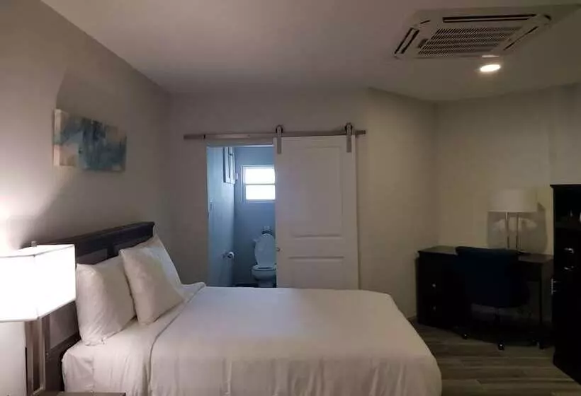 King S Hotel & Residences