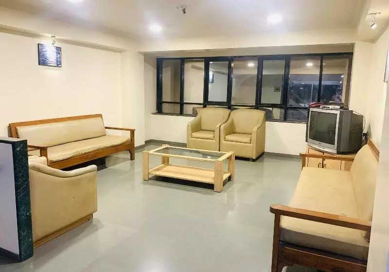 ホテル New Uttam Hira Palace