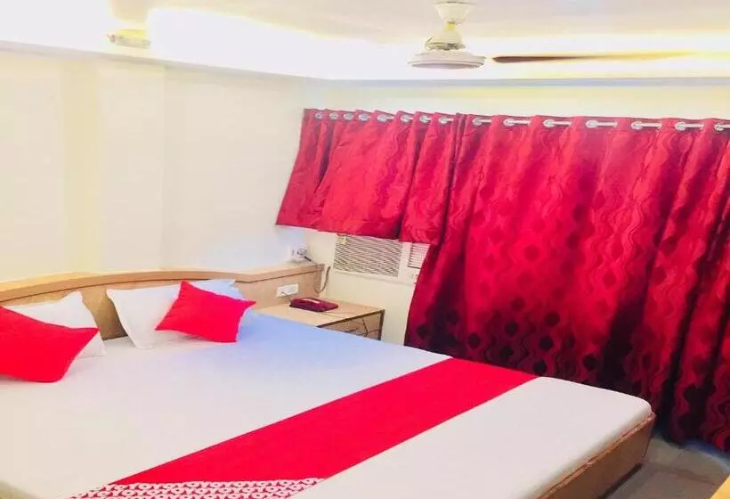 ホテル New Uttam Hira Palace