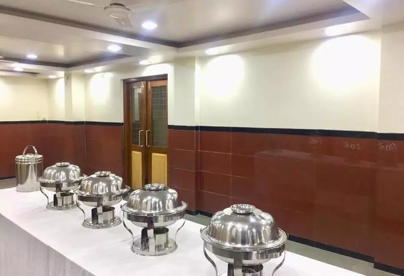 ホテル New Uttam Hira Palace