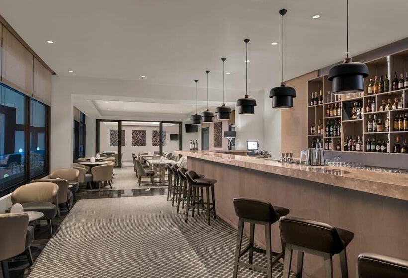 فندق Seda Capitol Central