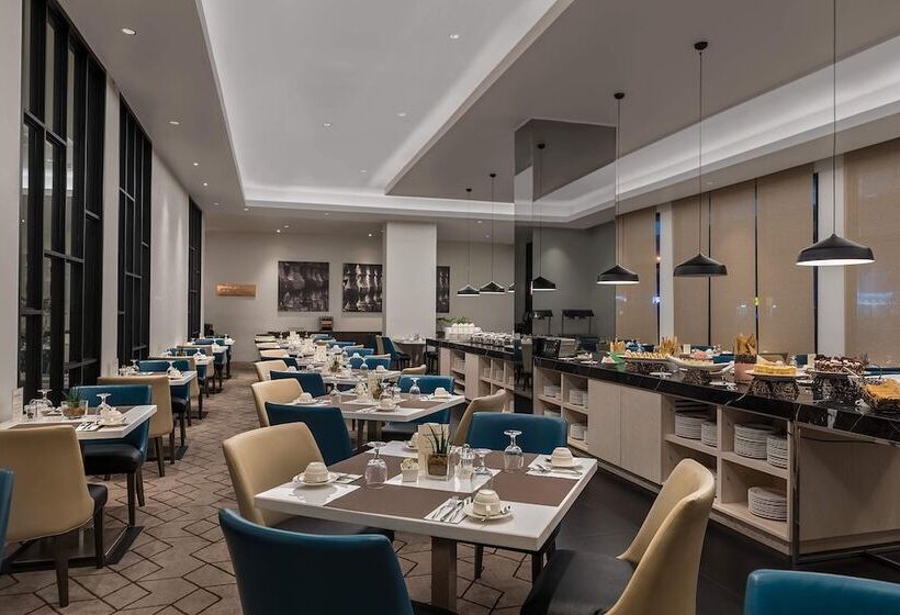 فندق Seda Capitol Central