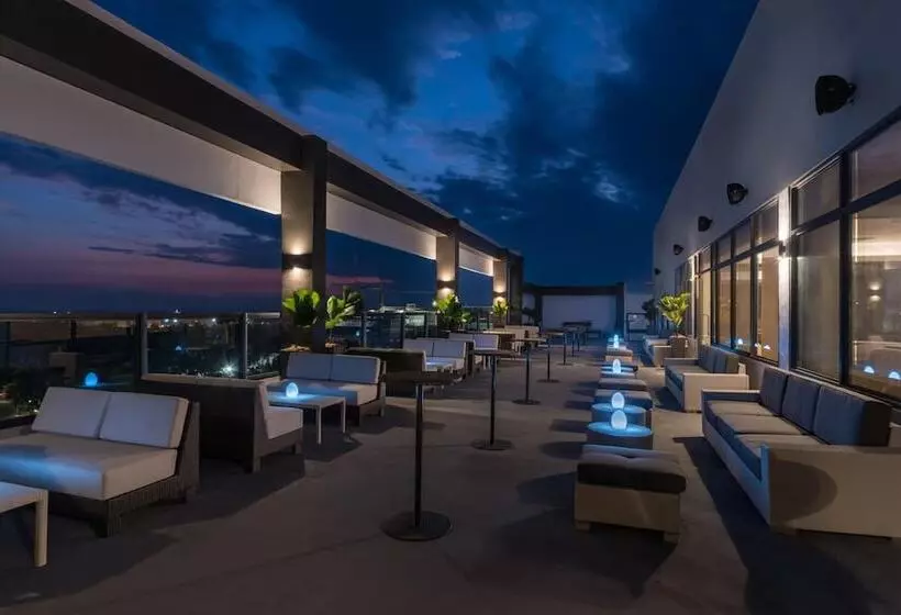 ホテル Seda Capitol Central