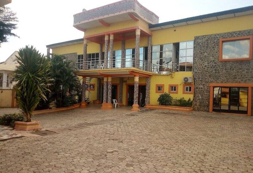 هتل Sylvia S Place