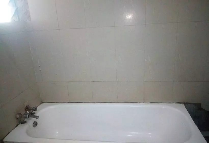 هتل Sylvia S Place