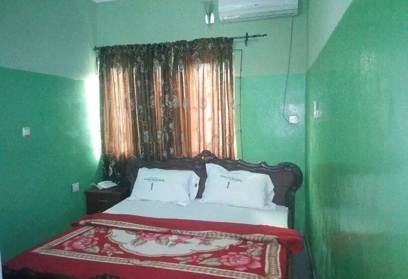 هتل Sylvia S Place