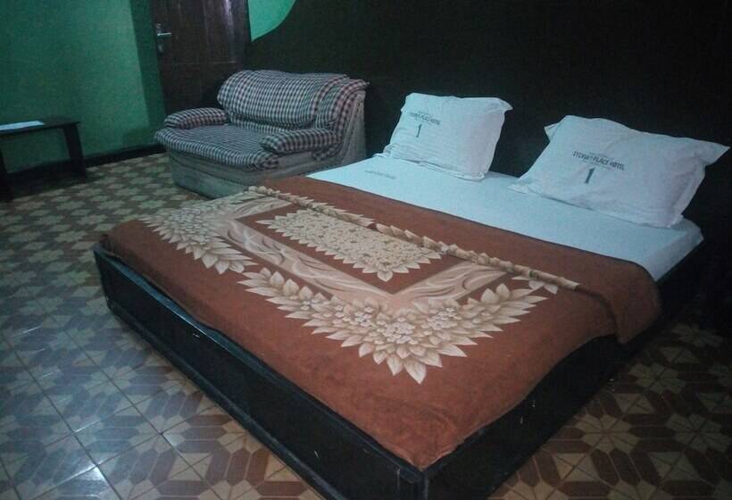 هتل Sylvia S Place