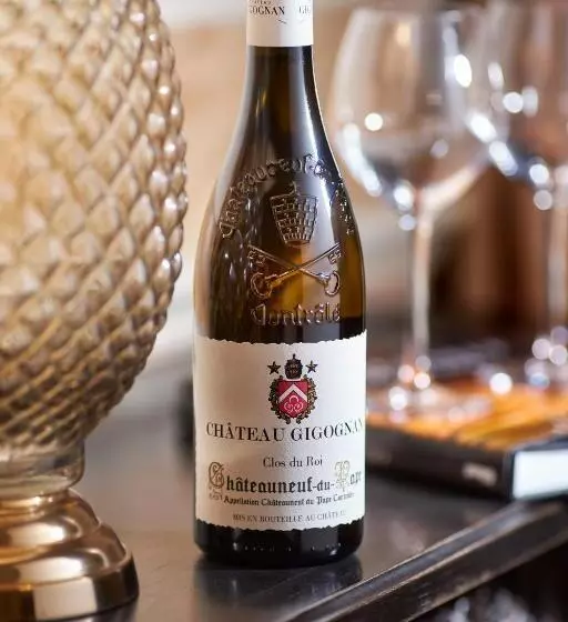 ベッドアンドブレックファースト Chambre D'hôtes Château Gigognan