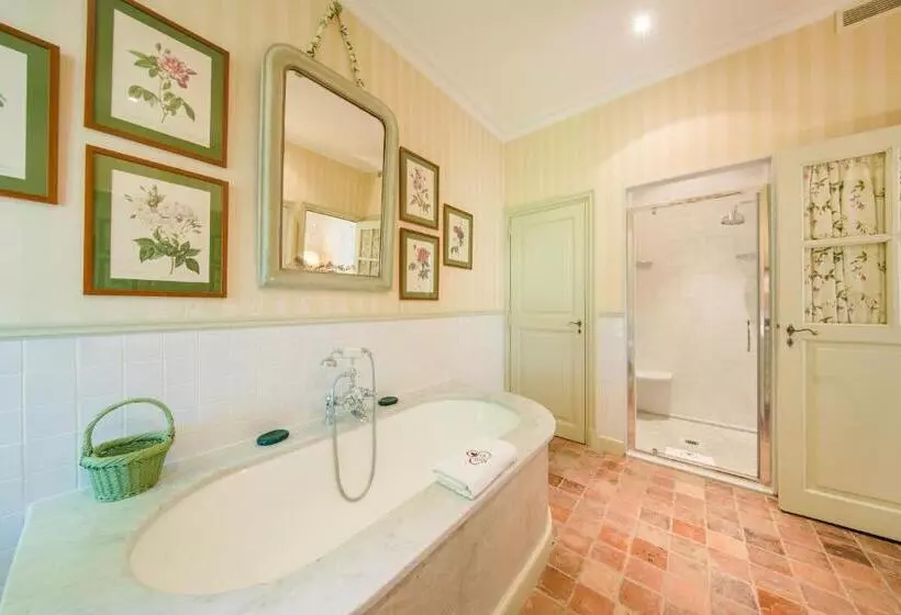 ベッドアンドブレックファースト Chambre D'hôtes Château Gigognan