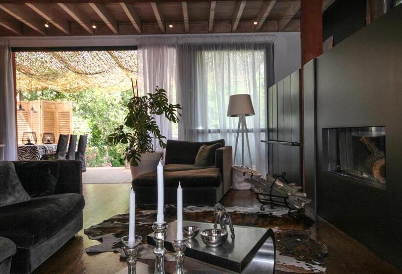 Bed And Breakfast Shandita