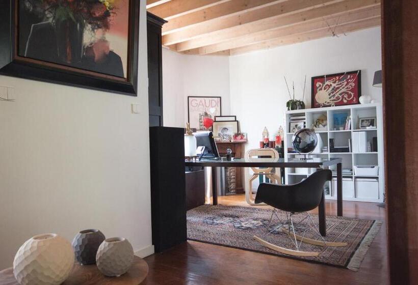 Bed And Breakfast Shandita