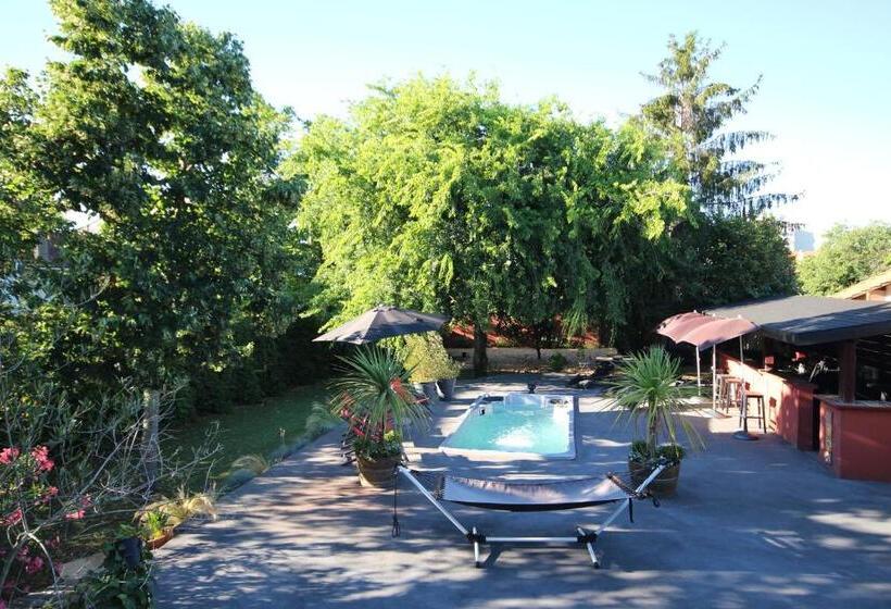 Bed And Breakfast Shandita