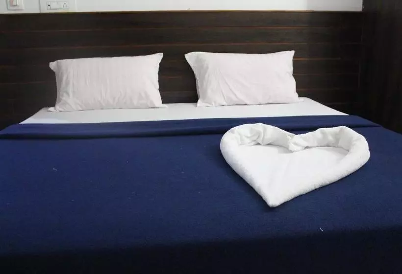 ホテル Lee Comfort Kushalnagar