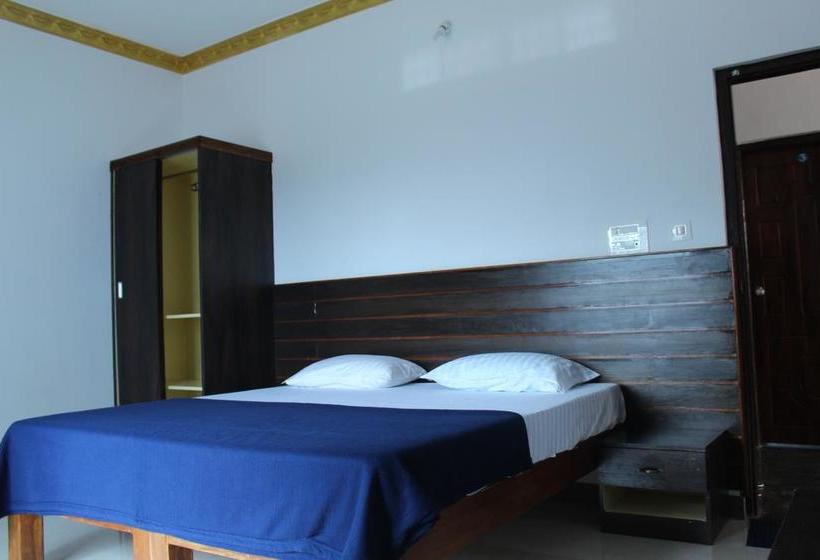 ホテル Lee Comfort Kushalnagar