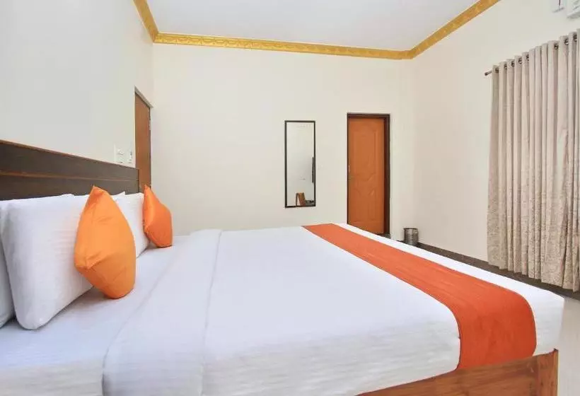 ホテル Lee Comfort Kushalnagar