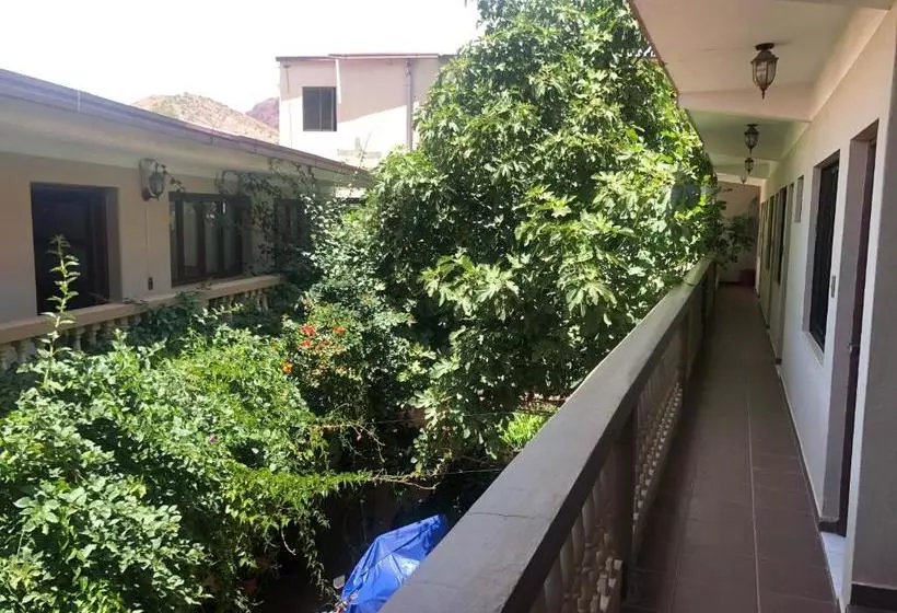 هتل Hostal Aramayo