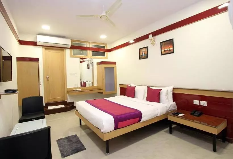 هتل Capital O 4645 Span Suites