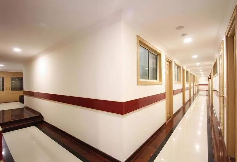 هتل Capital O 4645 Span Suites