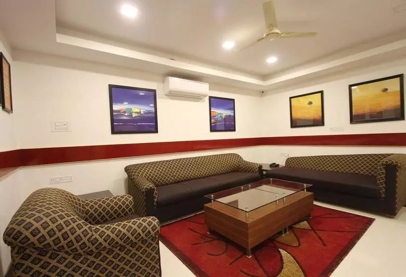 هتل Capital O 4645 Span Suites