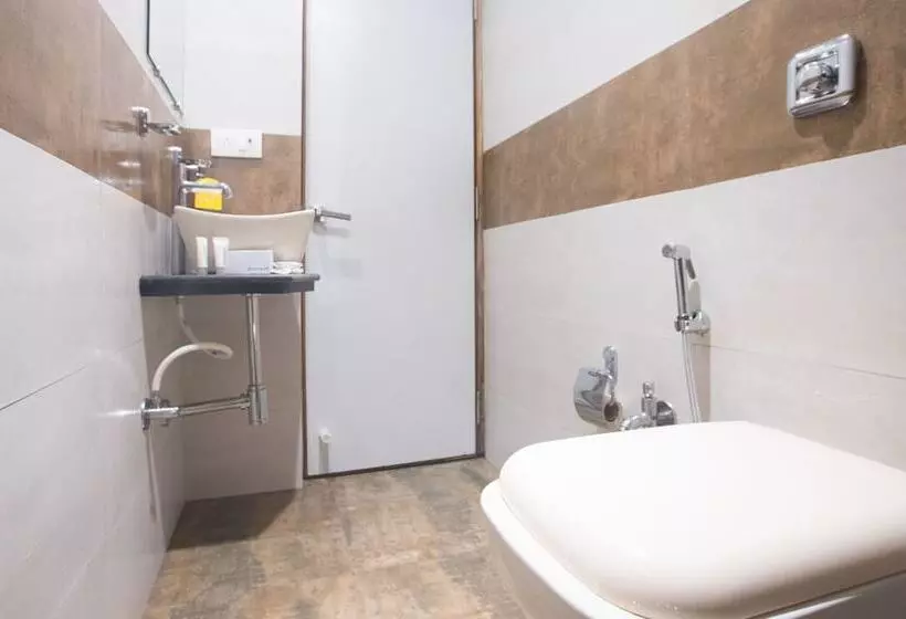 Hotelli Treebo Amber International