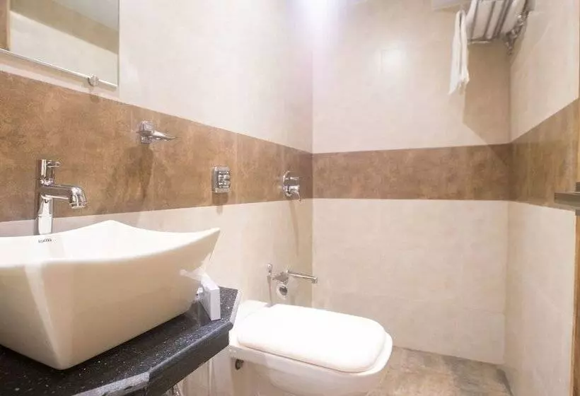 Hotelli Treebo Amber International