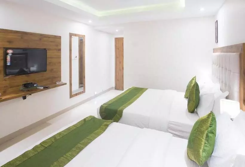 Hotelli Treebo Amber International