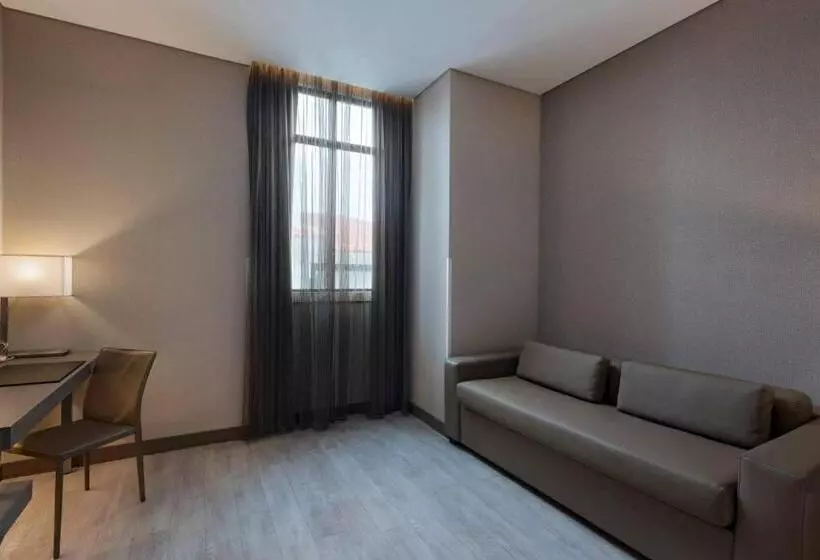 Ac Hotel By Marriott Guatemala City