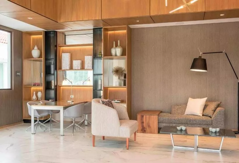 Ac Hotel By Marriott Guatemala City