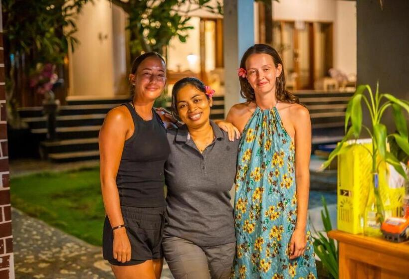 ユースホステル The Nest Canggu