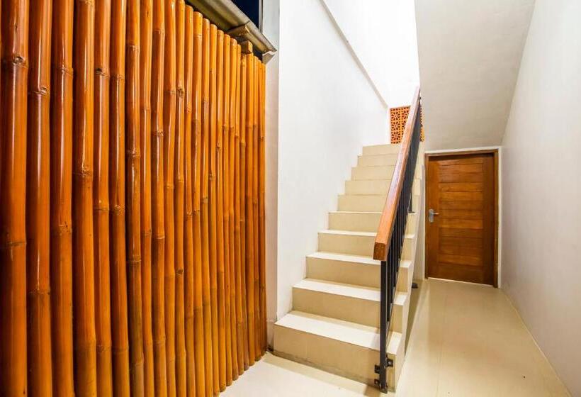 ユースホステル The Nest Canggu