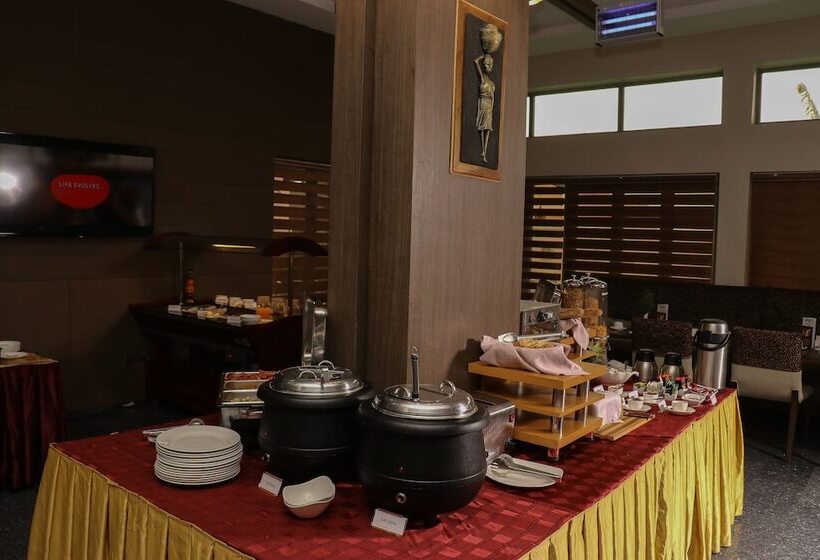 هتل Best Western Plus By Bayse Ltd