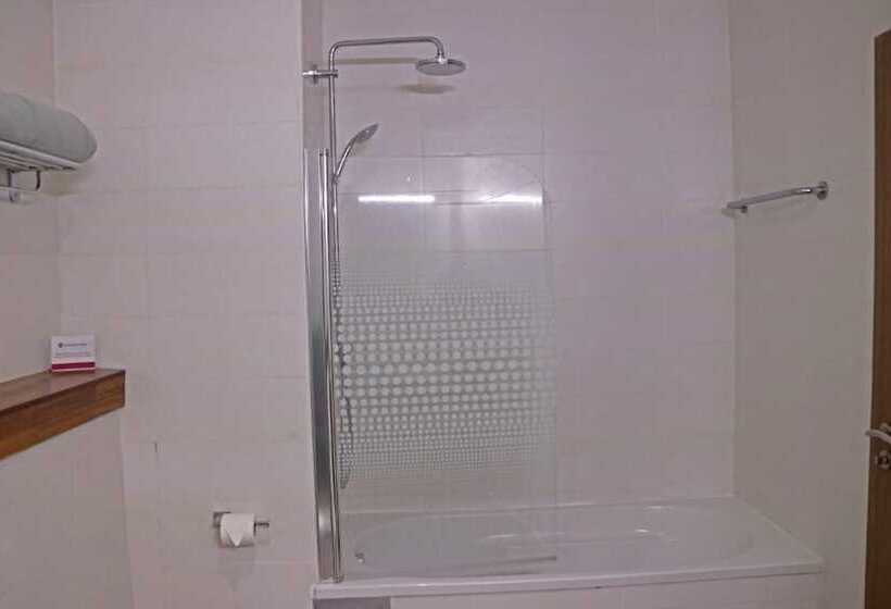 هتل Best Western Plus By Bayse Ltd